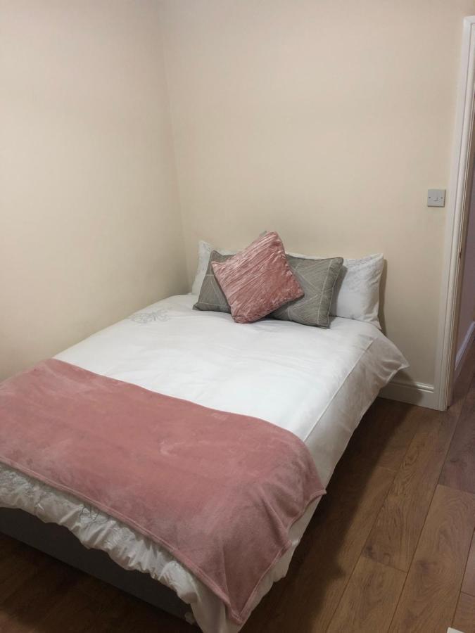 Big Rusholme With Tv And Private Bathroom-parking&wifi Acomodação com café da manhã 