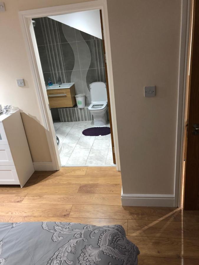 Big Rusholme With Tv And Private Bathroom-parking&wifi Acomodação com café da manhã  Manchester