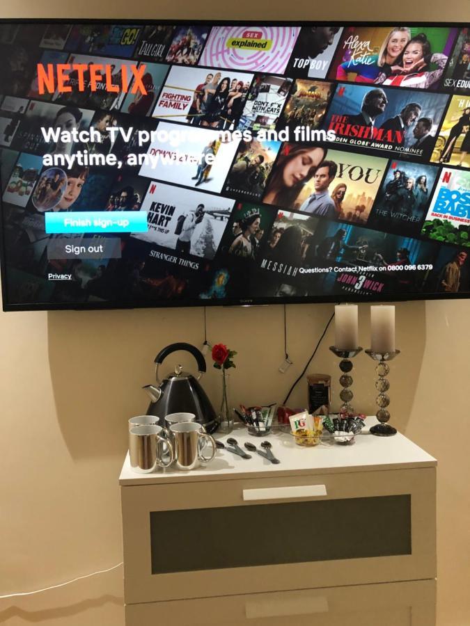 Big Rusholme With Tv And Private Bathroom-parking&wifi Acomodação com café da manhã  Manchester