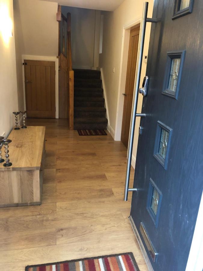 Big Rusholme With Tv And Private Bathroom-parking&wifi Acomodação com café da manhã  *