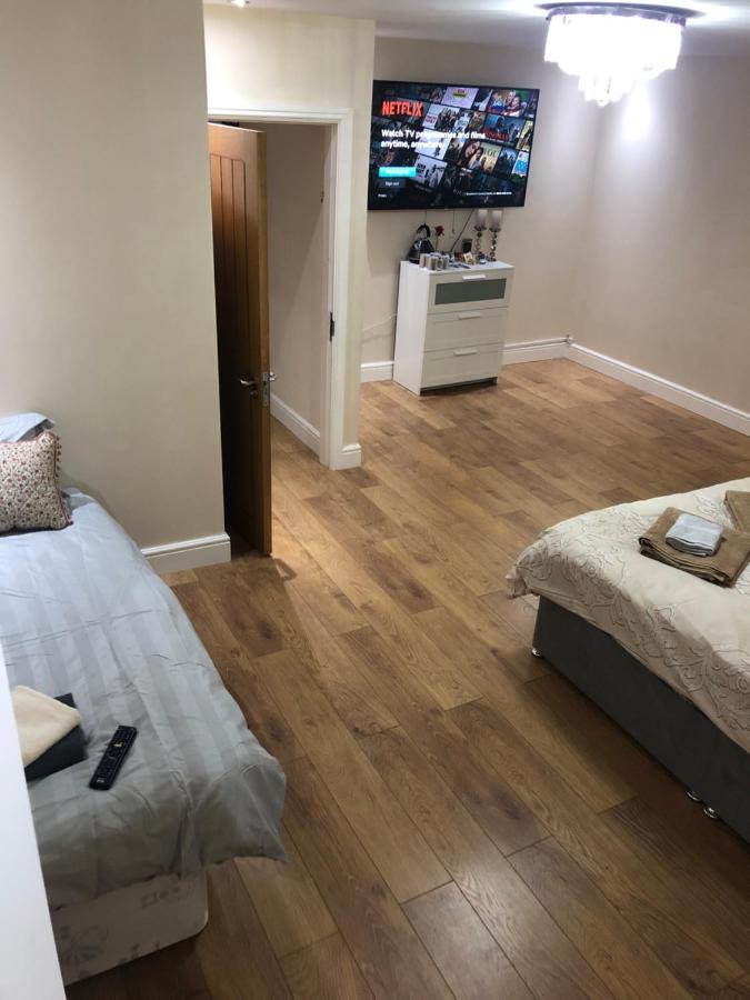 Big Rusholme With Tv And Private Bathroom-parking&wifi Acomodação com café da manhã 