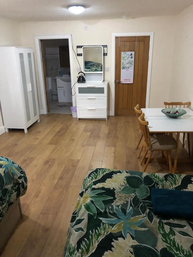 Acomodação com café da manhã  Big Rusholme With Tv And Private Bathroom-parking&wifi